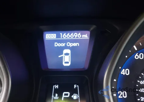 2014 Hyundai Elantra Gt Base W/Blue из США, поврежденный, VIN KMHD35LH1EU177482